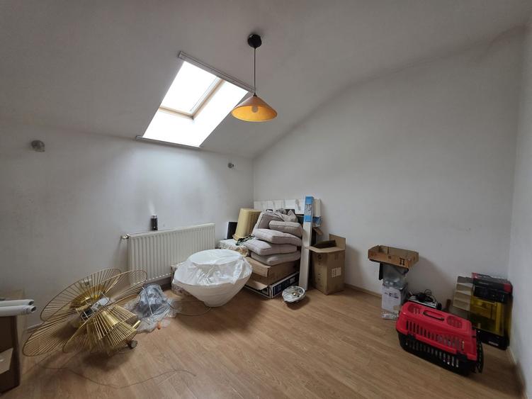 Casa 5 camere zona OMV Pipera!!