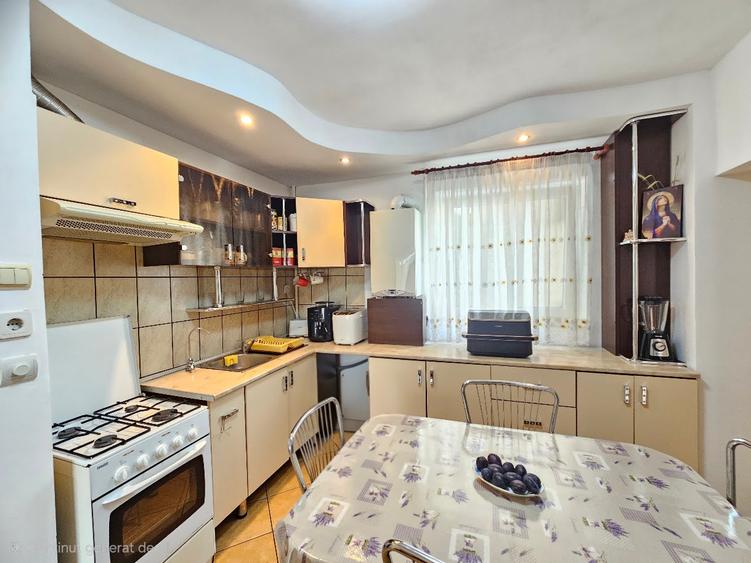 Vand apartament 3 camere, 2 bai, Tudor, Fortuna