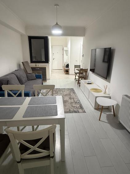 Mamaia -- Apartament nou, cu loc de parcare