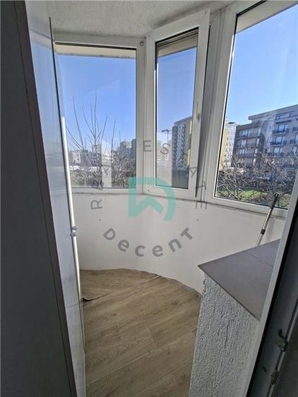 Apartament 2 camere tip studio, Tractorul, intermediar, loc de parcare, etaj 1