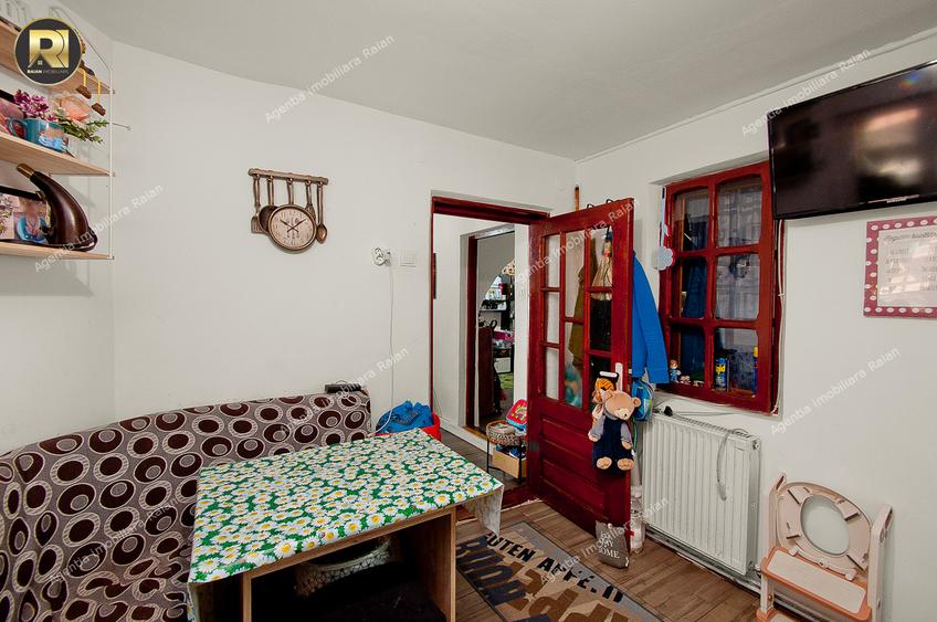 Vanzare casa in Galati, str.Traian, aproape de Shopping City, teren 370 mp