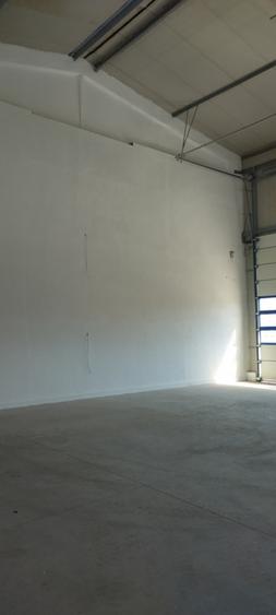 Ofertă închiriere hală/atelier auto cu birouri în Vânători, Galați