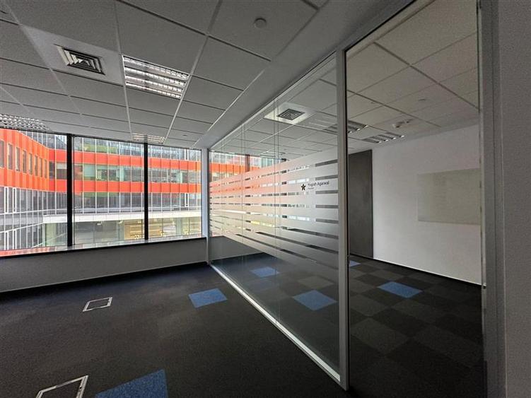 Spatii birouri Green Court de la 144 mp