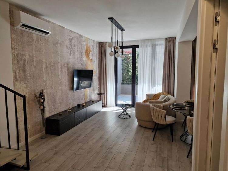 Duplex parc Herastrau loc de parcare inclus si terasa