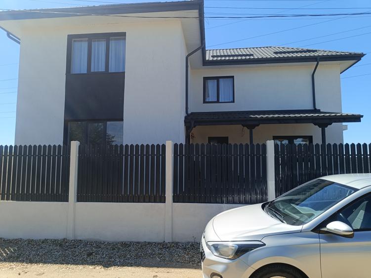 FARA COMISIOANE in Bacu casa cu 5 camere 2 bai P+1+pod terasa finisaje la cheie