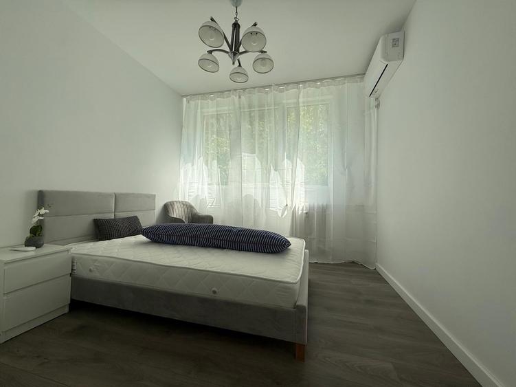4 camere Etaj 3 lângă Parc si Metrou Drumul Taberei Renovat 2026
