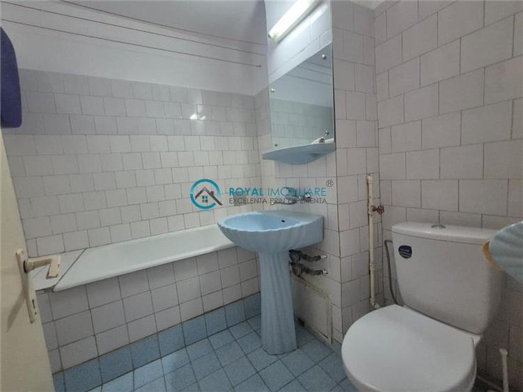 Royal Imobiliare - Vanzare apartament zona Ienachita Vacarescu