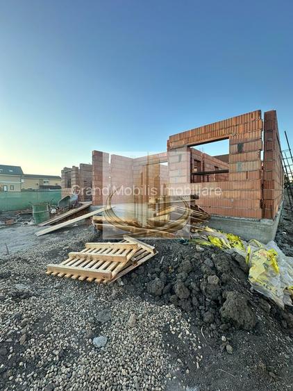 Duplex nou Sânandrei | 4 camere | 91 mp utili | 658 mp teren