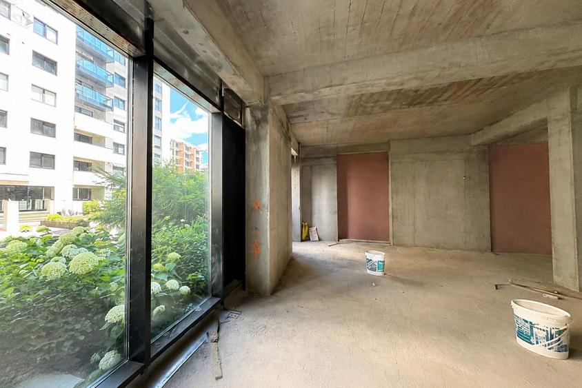 Spatiu comercial pentru inchiriat | Cortina North | 180mp