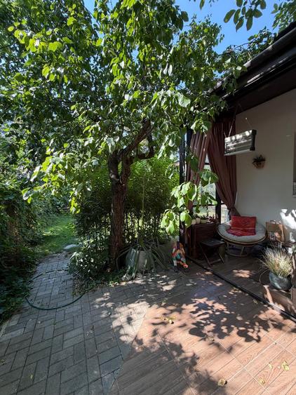 Propun spre vânzare o casă cochetă, ideală pentru o persoană sau un cuplu