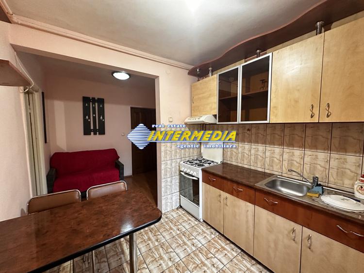 Apartament cu o camera de inchiriat Cetate etaj 2