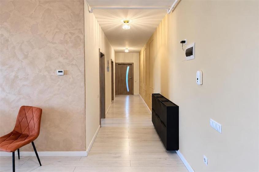 Apartament 3 camere decomandat balcon parcare zona Arhitectilor