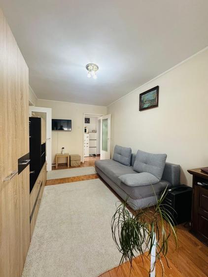Apartament 2 camere etaj 3 Velenta