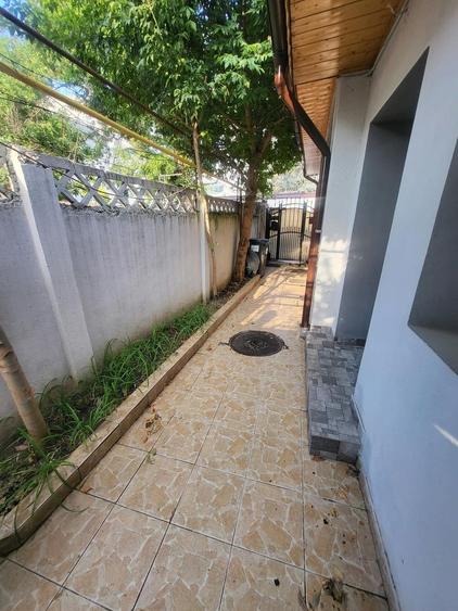 Casa de inchiriat. curte, centrala proprie, zona centrala. metrou 7min
