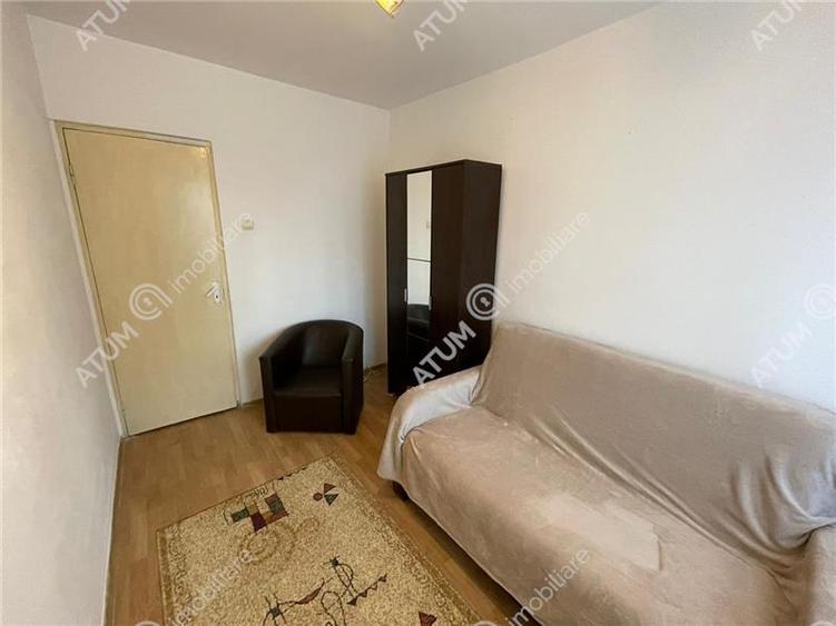 Apartament 3 camere si balcon in zona Ciresica din Sibiu