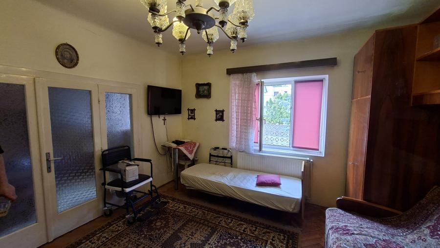 De vanzare casa singur in curte, 2 camere, Tg. Mures, Zona centrala