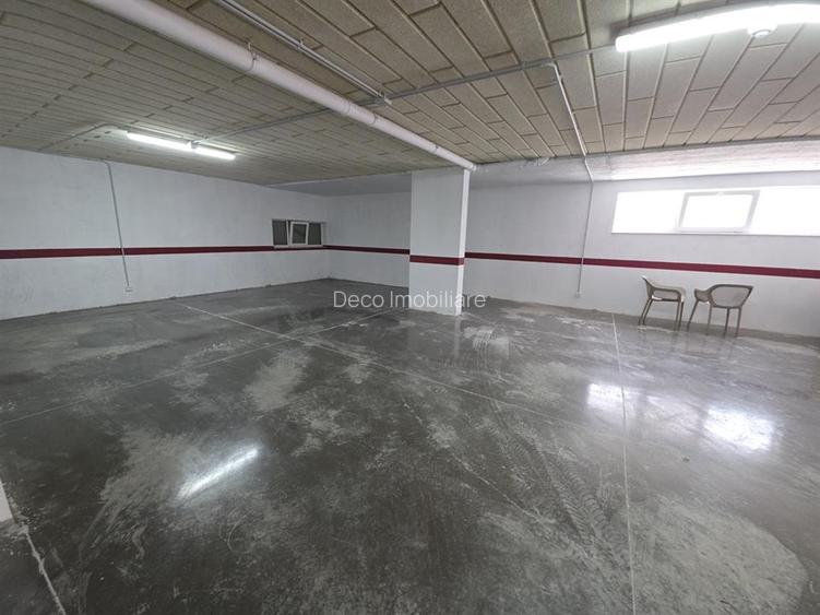 Apartament cu 3 camere lux zona La Terenuri - 27