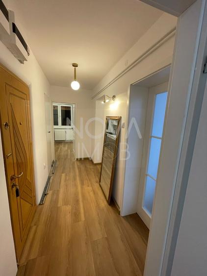Apartament 3 camere,  prima inchirere - Bulevardul Milea