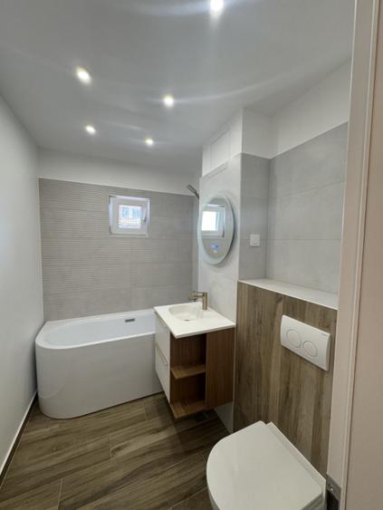 Apartament 3 camere - Etaj 1 - zona Strand