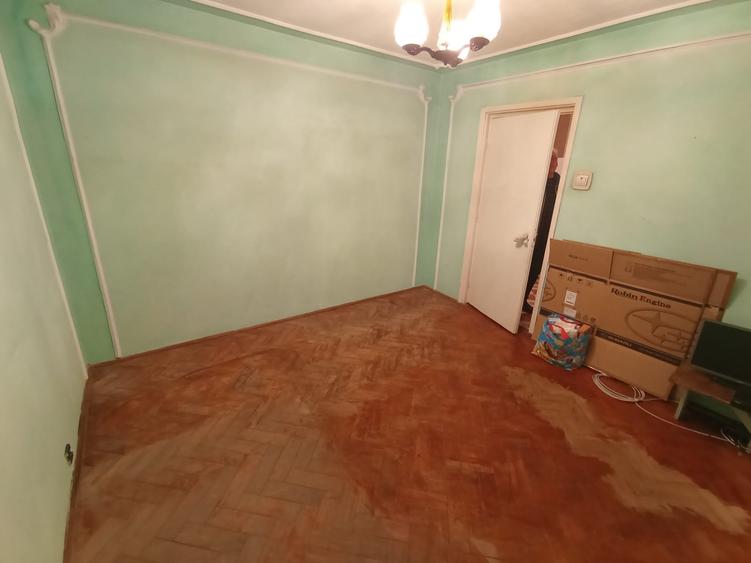 Apartament 3 camere Cantemir, etaj 2! Ideal pentru renovare!