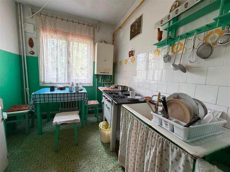 Apartament 4 camere 2 bai, Podu Ros - BD. Tutora