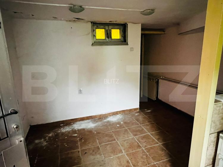 Apartament 2 camere, 74 mp, renovabil, zona Ultracentral - 13