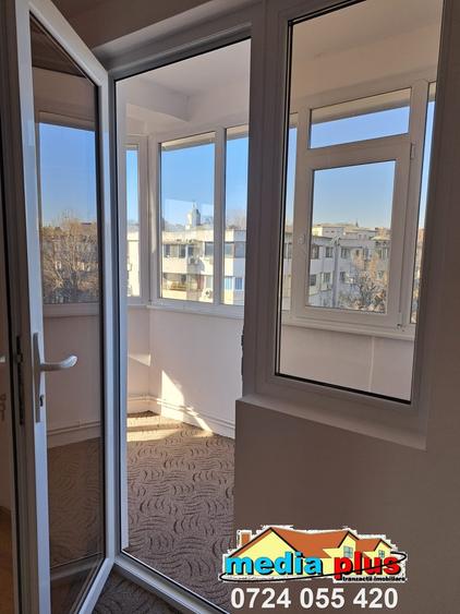Se vinde un apartament cu 4 camere decomandat, situat în zona Port – Centru,