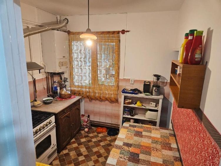 CORNISA - Ap. 2 camere decomandate