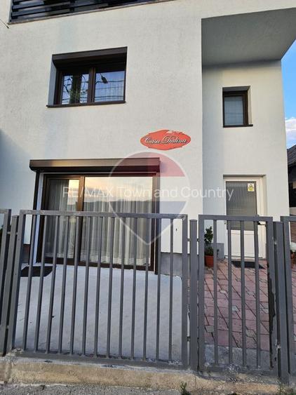 Casă / Vilă cu 9 camere de vânzare - 5