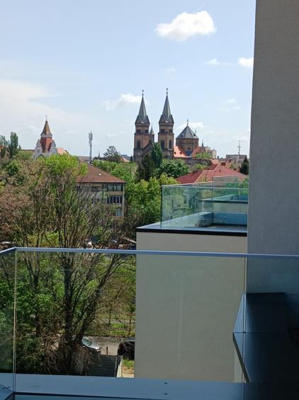 Penthouse în Riverside U2 avand 2 terase cu vedere către Râul Bega