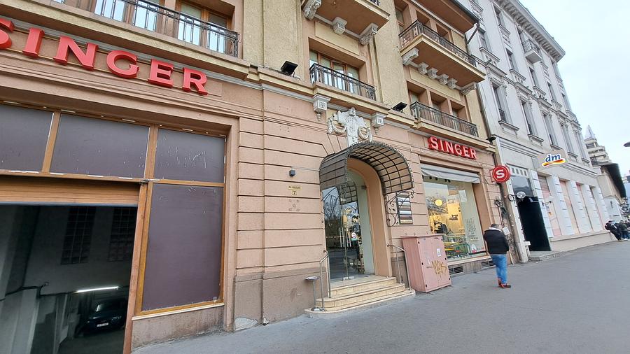 SPATIU COMERCIAL STRADAL ULTRACENTRAL CU VITRINA CU EXPUNERE STRADALA SI VAD