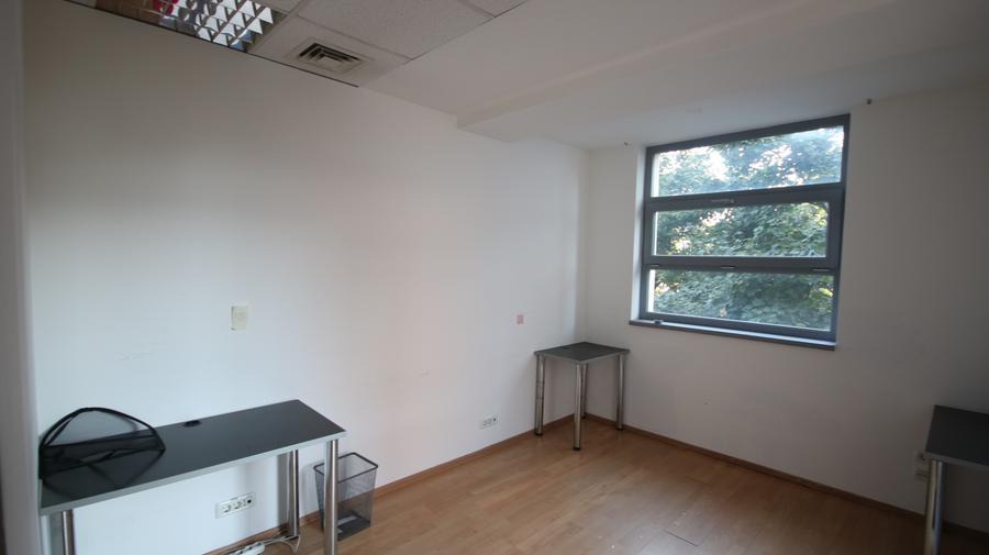 De inchiriat spatiu cu destinatie birouri,Complex studentesc