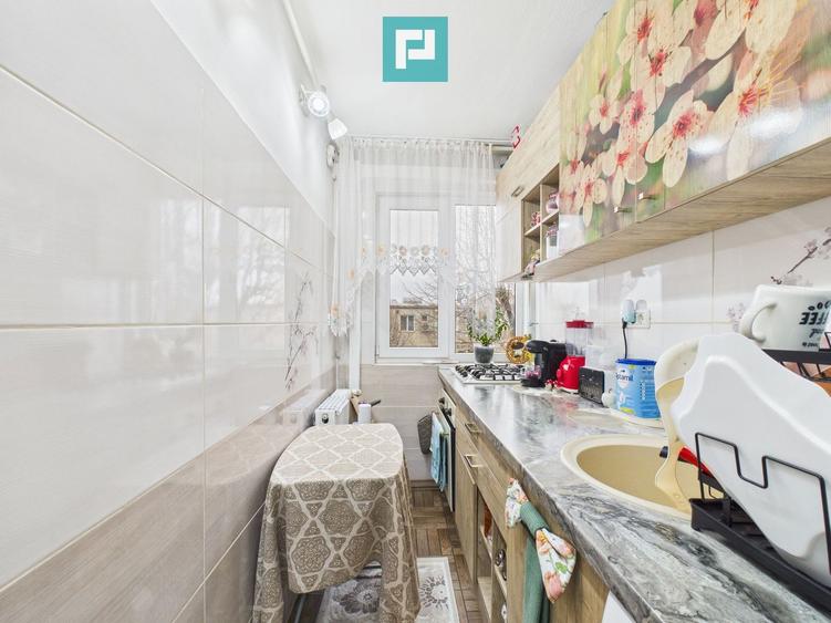 Apartament cu 3 camere complet mobilat și utilat