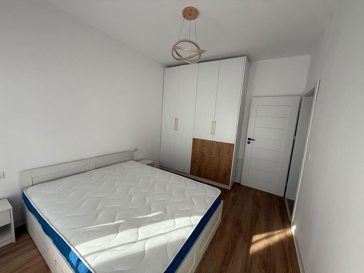 Apartament modern, prima închiriere, complet nou balcon generos