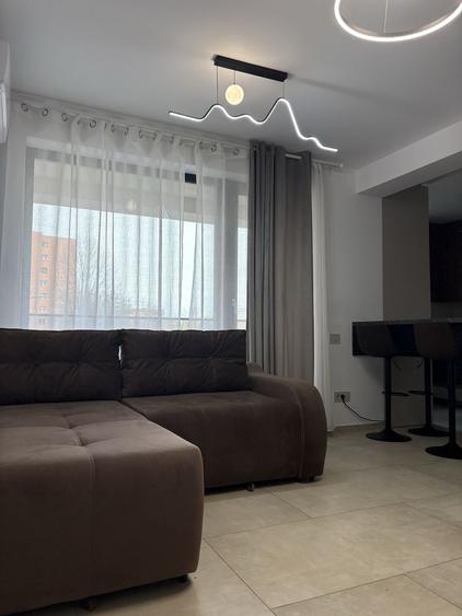 Apartament 2 camere liber la vanzare zona Astra - Cosmopolite