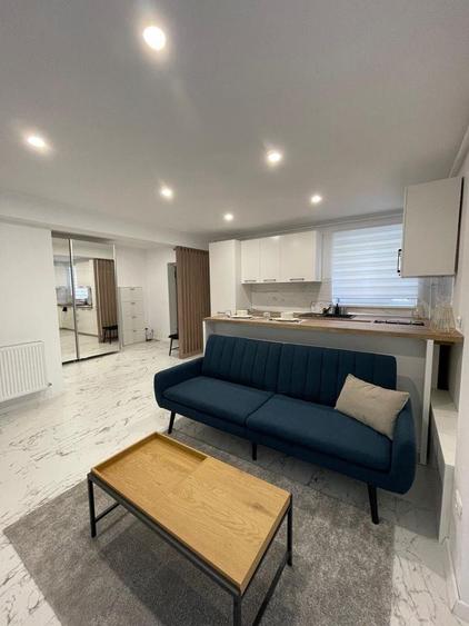 Apartament 2 camere, semidecomandat, -