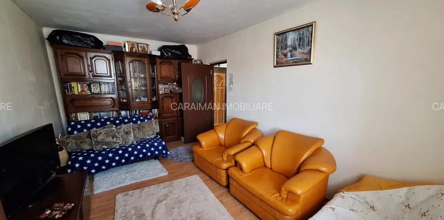 Obor Colentina, Teiul Doamnei, langa Sectia 7 Politie - 6