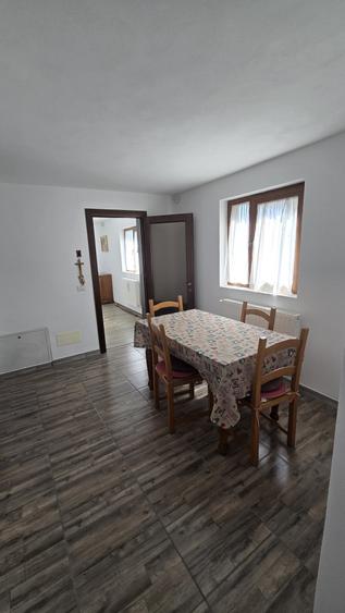 Casa cu 3 dormitoare, Margineni