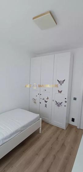 3 Camere de inchiriat | | Metrou | Berceni | Masina de spalat vase