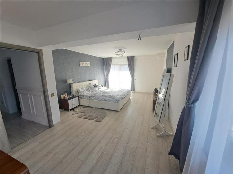 EXCLUSIVITATE, Casa 5 camere, 650 mp Teren, Carpinis-Tarlungeni, Brasov