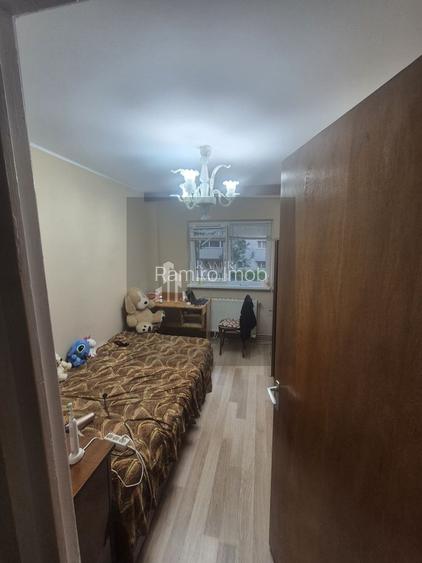 Apartament 3 camere decomandat Ozana / Titan / 1 Decembrie 1918