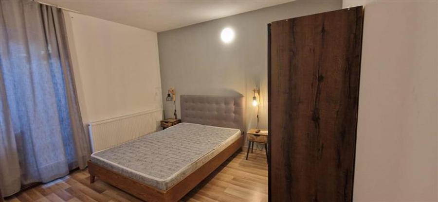 De inchiriat apartament 3 camere, semicentral, zona Papiu