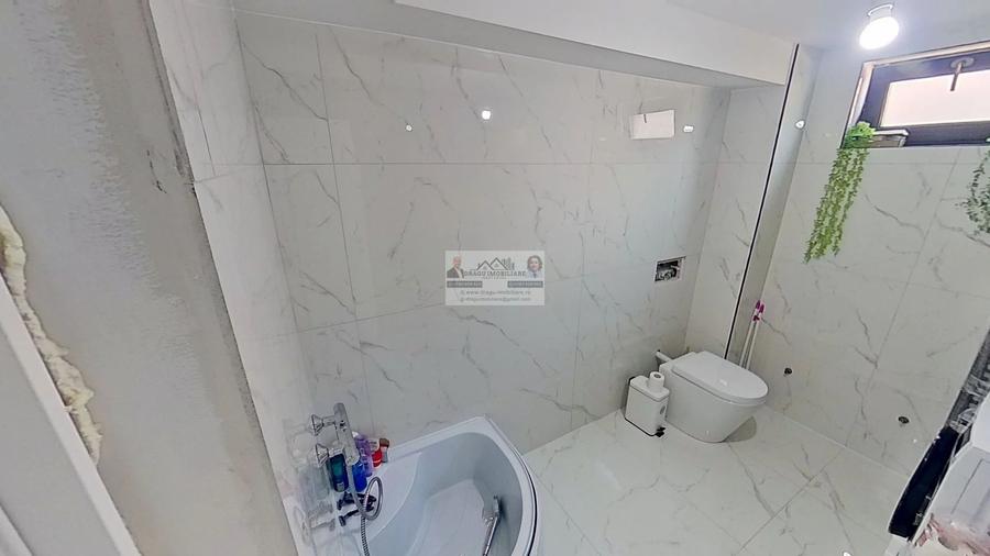Casa Adjud - Oportunitate Premium: Vilă Individuală P+M