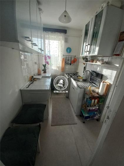 Apartament 2 camere 39 mp - Podul de Piatra