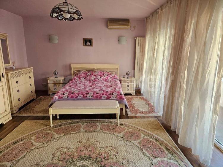 Vila individuala cu 8 camere | piscina | 2 garaje | 888mp teren