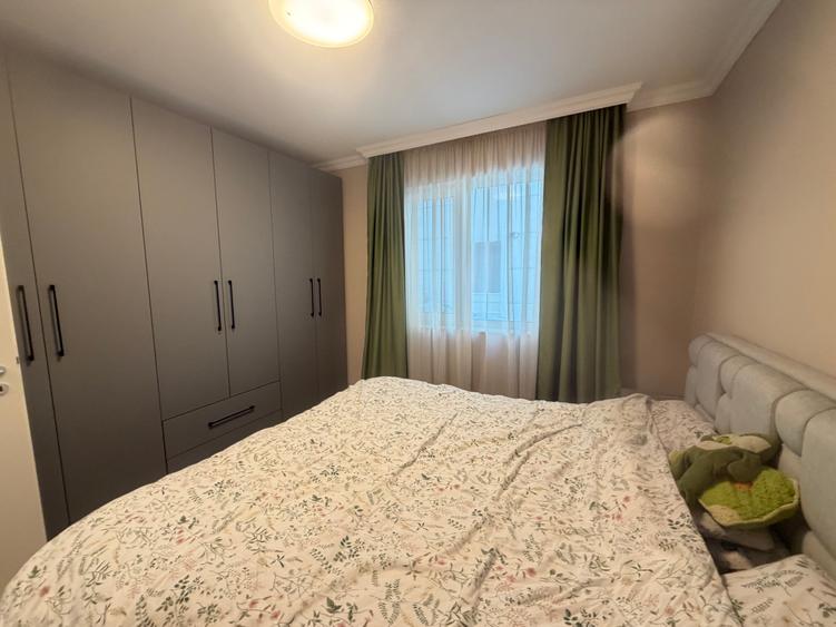 Vând apartament 2 camere Dumbravita 135000