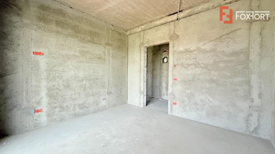 Apartament de vanzare cu 3 camere + 2 locuri de parcare - Drumul Boilor