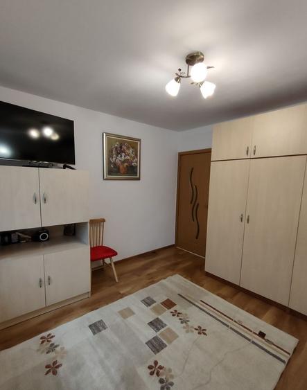 Apartament 2 camere bloc tip P reabilitat Mall Plaza, Drumul Taberei