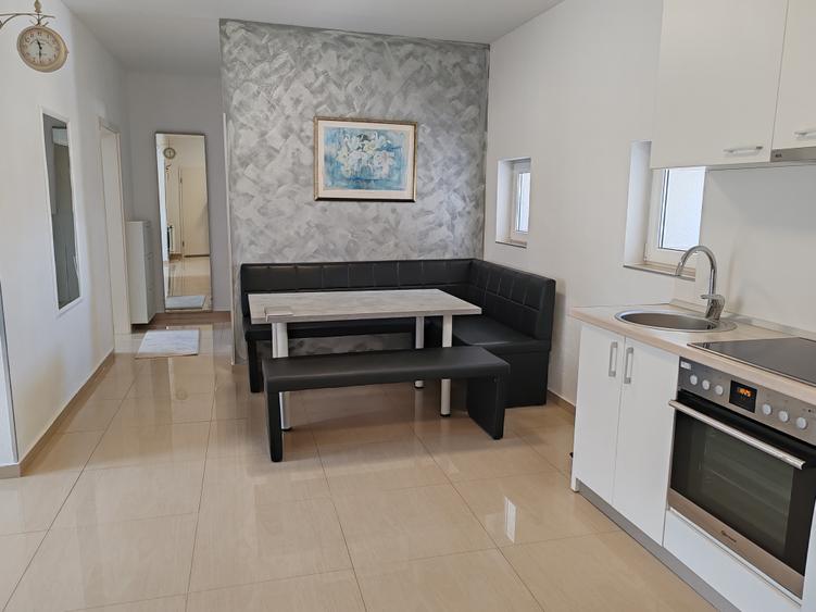 Apartament 2 camere recent renovat, mobilat si utilat nou zona Str. Lunga