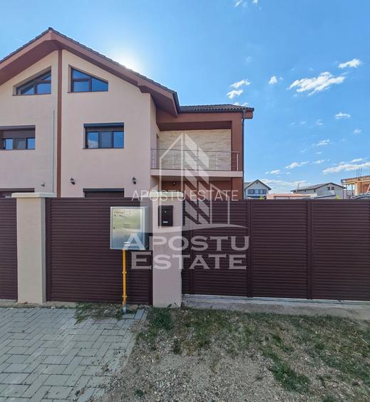 Casa de vanzare spatioasa, 5 camere si 3 bai, Giarmata, Comision 0 - 7